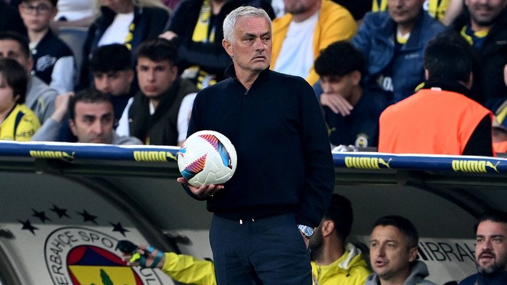 Jose Mourinho isyan etti: Yoruldum artık, gücüm yok! Bu ligin sonu başlamadan belliydi - Resim: 6