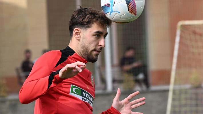 Sergej Jakirovic Serdal Adalı'nın genç yıldızını parlattı İspanya'nın köklü ekibi peşine düştü! Semih Kılıçsoy, Demir Ege, Ersin Destanoğlu derken... - Resim: 3