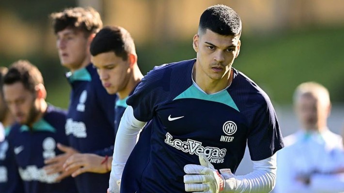 Fernando Muslera'nın veliahtı bulundu! Dursun Özbek teklifi bile hazırladı - Resim: 5