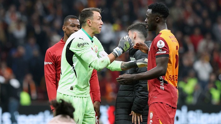 Galatasaray'da bir dönem sona erdi! Ayrılık için resmi açıklama: Kararını çoktan verdi - Resim: 2