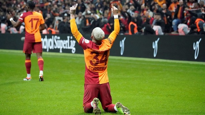 Okan Buruk'a üçüncü şampiyonluğu kazandırıp İtalya'ya dönecek! - Resim: 2