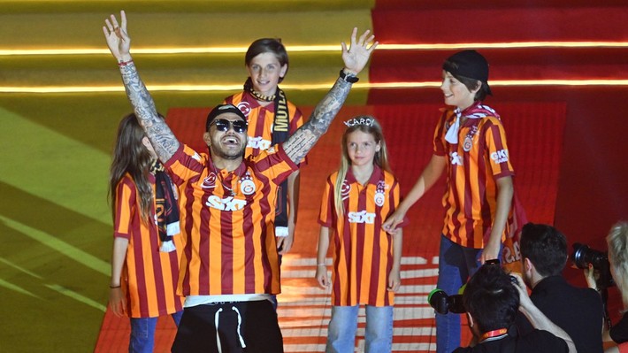 Spaletti'den flaş Icardi & Wanda Nara itirafı: Takımı batıracaklardı - Resim: 6
