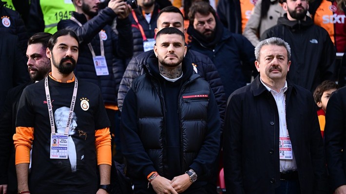 Spaletti'den flaş Icardi & Wanda Nara itirafı: Takımı batıracaklardı - Resim: 10
