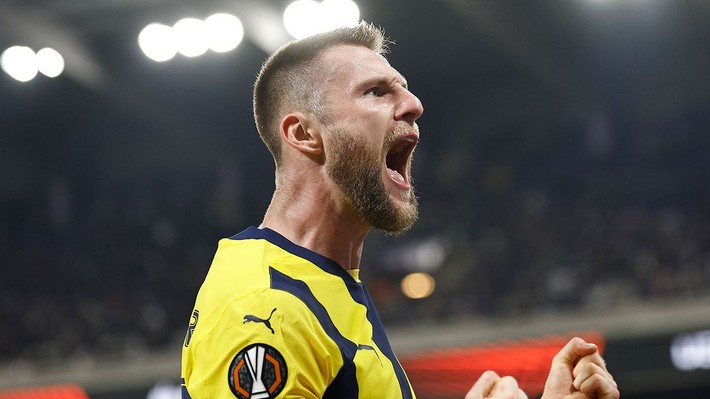 Dursun Özbek, Fenerbahçeli yıldıza rest çekti: Hangi yüzle bize geliyorsunuz? - Resim: 10