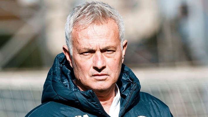 Jose Mourinho sezonu kupasız kapattı suçu 7 oyuncuya attı: Gönderin gitsin - Resim: 1