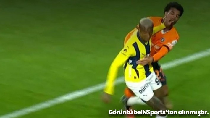 Başakşehir-Fenerbahçe maçı için hakem yorumları: Burak Pakkan 2 penaltı, 3 kırmızı kartı atladı! - Resim: 7