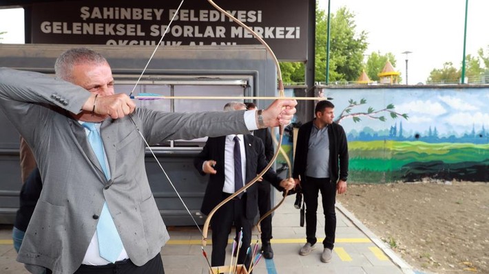Hacıosmanoğlu, Trabzonspor-Galatasaray maçı öncesi Gaziantep'i gezdi - Resim: 1