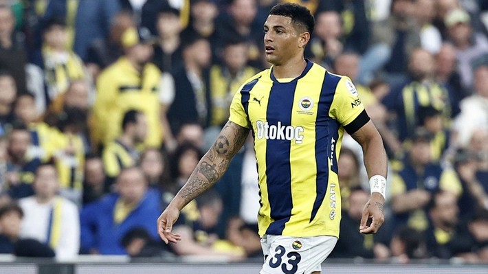 Fenerbahçe'de sürpriz ayrılık! Mourinho yeni transferi geldiği gibi gönderiyor - Resim: 4
