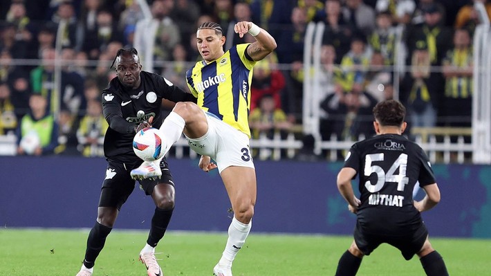 Fenerbahçe'de sürpriz ayrılık! Mourinho yeni transferi geldiği gibi gönderiyor - Resim: 6