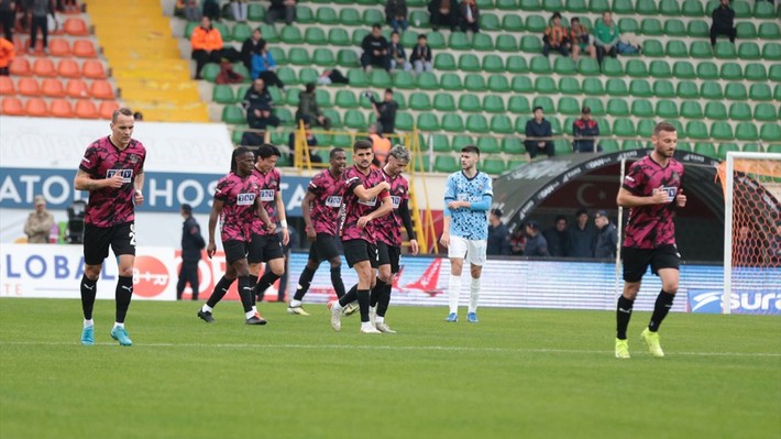 Dünya kulüp sıralaması açıklandı! Galatasaray tırmanışta, Fenerbahçe düşüşte - Resim: 4