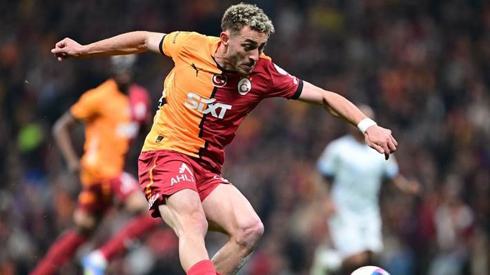 Galatasaray, 24 gol 17 asist katkısı veren 2 yıldızıyla sözleşme uzatıyor - Resim: 5