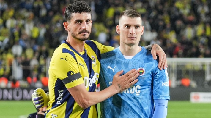 Livakovic'ten memnun kalmayan Mourinho eski yıldızını Fenerbahçe'ye getirecek! - Resim: 4