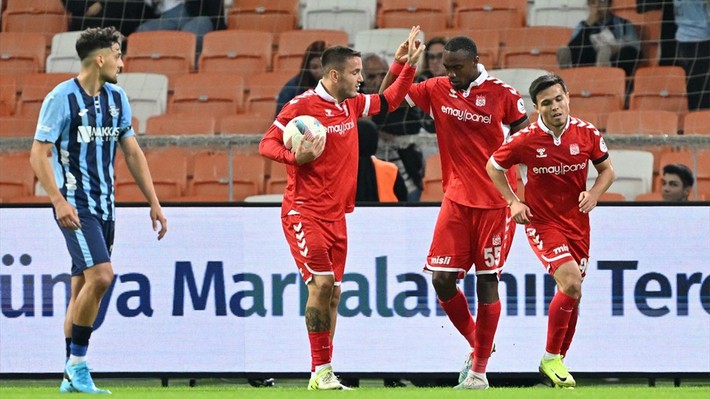 Dünya kulüp sıralaması açıklandı! Galatasaray tırmanışta, Fenerbahçe düşüşte - Resim: 2