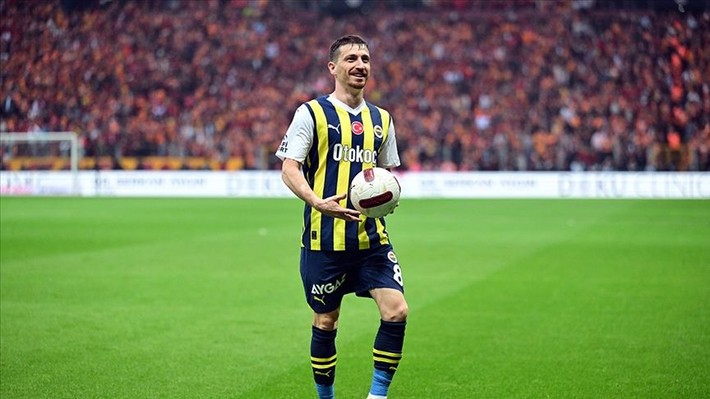 Talisca ile Osimhen'in maaşı olay yarattı Dzeko'yla, Tadic çıldırdı: O zaman gelsin o oynasın - Resim: 2