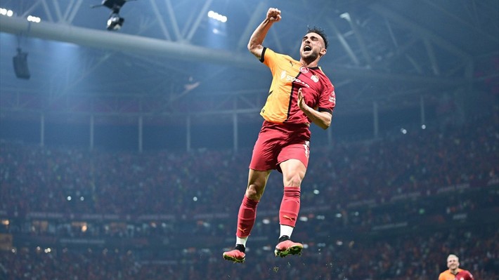 Galatasaray, 24 gol 17 asist katkısı veren 2 yıldızıyla sözleşme uzatıyor - Resim: 7