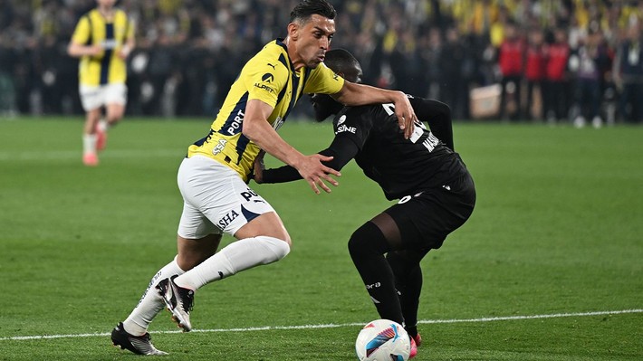 Gönderilecekler listesinde yoklardı! Ali Koç Mbaye Diagne ve Prens Selman'a yıldızını kaptırdı... "Eşi şimdiden alışverişe başladı" - Resim: 4