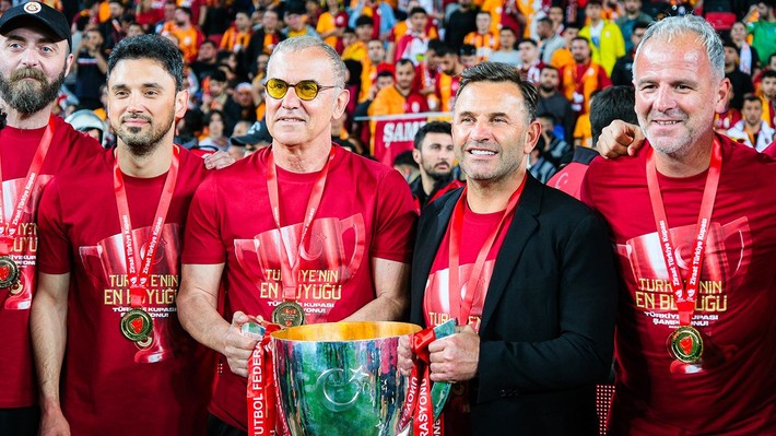 Okan Buruk'a Avrupa'dan teklif! Ağabeyi Fuat Buruk canlı yayında resmen duyurdu - Resim: 2