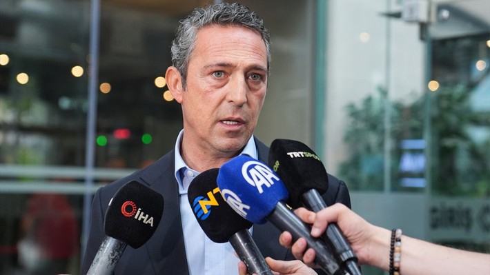 Ali Koç Fenerbahçe Gönüllüleri Derneği'ni bastı! “Siz bizi devirmeye mi çalışıyorsunuz?” - Resim: 6