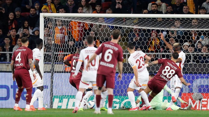Süper Lig'in 2024-25 sezonu şampiyonu Galatasaray! İşte zafere giden yolun hikayesi - Resim: 7