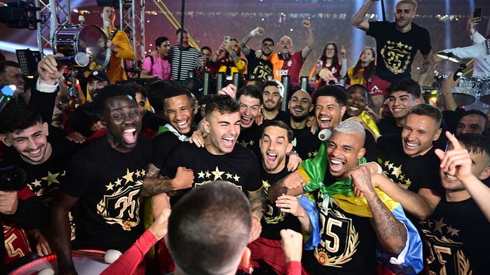 Şampiyon Galatasaray'ı bekleyen dudak uçuklatacak gelir! - Resim: 4