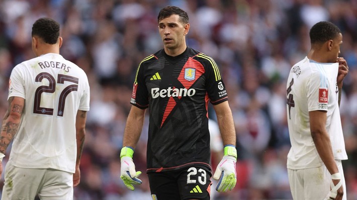 Şampiyonluk sabahı transfer çalımı! Okan Buruk Ali Koç'un listesindeki 1 numara için harekete geçti! Muslera'nın yerini dolduracak isim... - Resim: 3