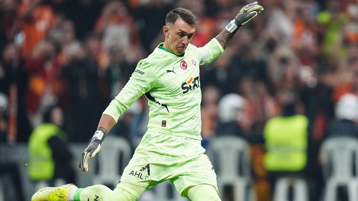 Bulka derken Galatasaray'dan büyük ters köşe! Muslera'nın yerine dünyaca ünlü isim geliyor - Resim: 2