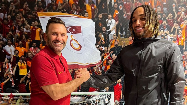 Okan Buruk genç yıldızı Galatasaray'a ikna etti! Şampiyonluk sonrası telefona sarıldı: Bize gel - Resim: 4
