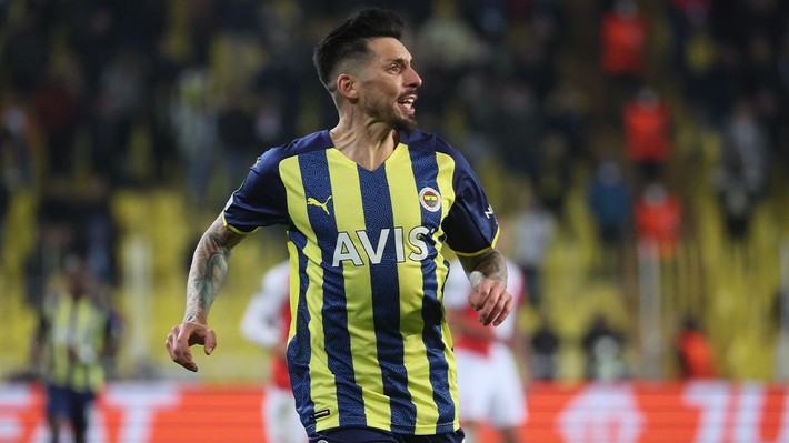 Şampiyon olamadığı 11 sezonda Fenerbahçe'den yolu geçen 50 yıldız futbolcu - Resim: 31