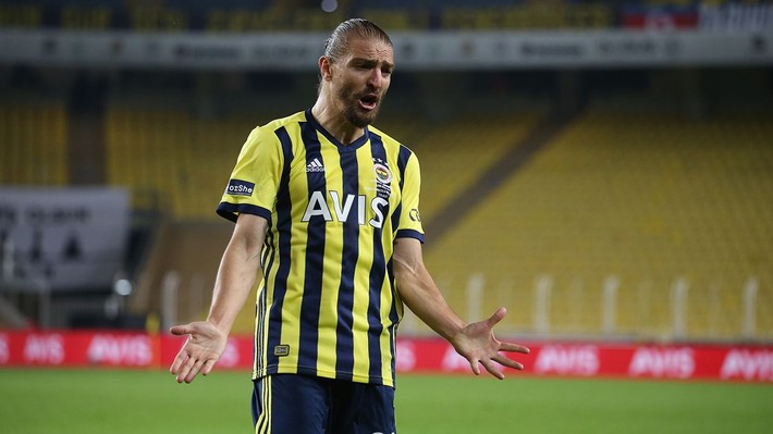Şampiyon olamadığı 11 sezonda Fenerbahçe'den yolu geçen 50 yıldız futbolcu - Resim: 34