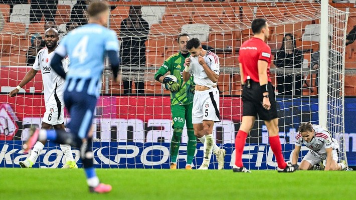 Ole Gunnar Solskjaer bahar temizliğine başladı! 9 futbolcu yaz kampını göremeyecek - Resim: 12