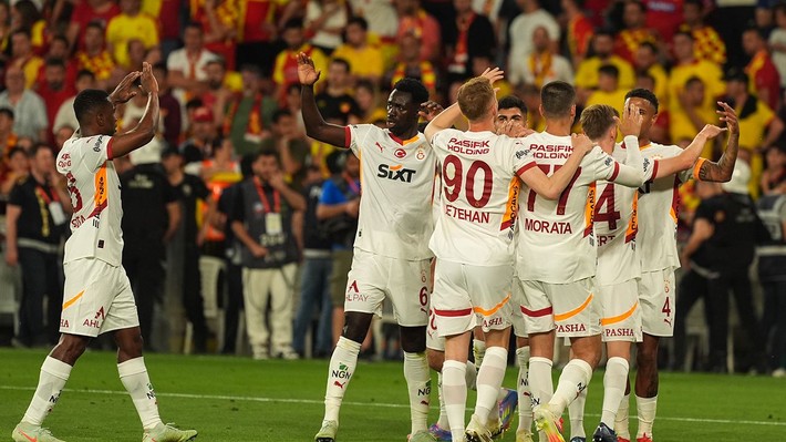 Şampiyonluğa rağmen sert sözler: 30 yıldır ilk kez görüyorum! Galatasaray'da olmamalılar - Resim: 5