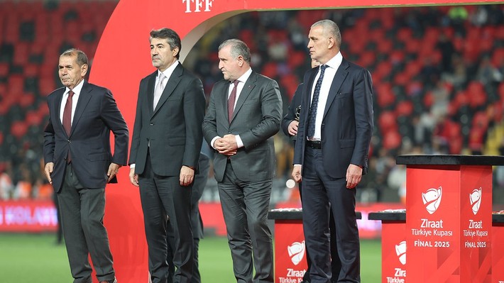 Sinan Engin, Galatasaray'ın yeni transferini duyurdu: Anlaşma sağlandı! Osimhen'in yeni takımı ise... - Resim: 6