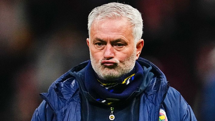 Fenerbahçe'de futbolcular kazan kaldırdı: Mourinho kalırsa biz ayrılırız! - Resim: 4