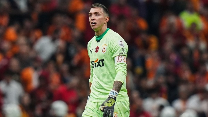 Galatasaray'a veda eden Muslera'nın yeni takımı belli oldu! - Resim: 2