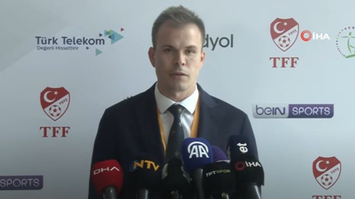 Ali Koç Emre Belözoğlu'na anahtarları teslim etti! Fenerbahçe'nin 'futbol aklı' belli oldu - Resim: 6
