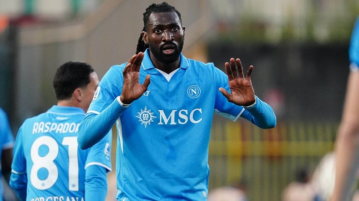 Osimhen imzayı attı! Napoli 75 milyon euroyu kasasına koydu - Resim: 6