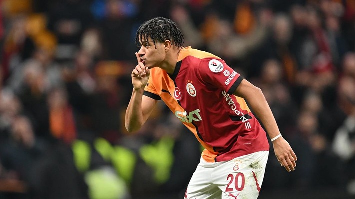 Dursun Özbek servet harcamıştı! Okan Buruk'un yıldızı Premier Lig yolunda - Resim: 8