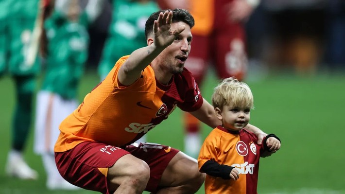 Livakovic'in kankası Mertens'in yerini alıyor! Özbek görüşmelere başladı - Resim: 3