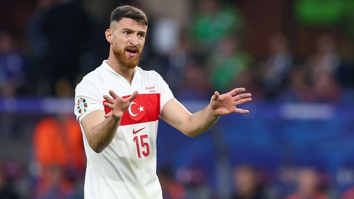 Patrick Berg işi yattı! Adalı ABD'li yıldız orta saha ile görüşmelere başladı - Resim: 5