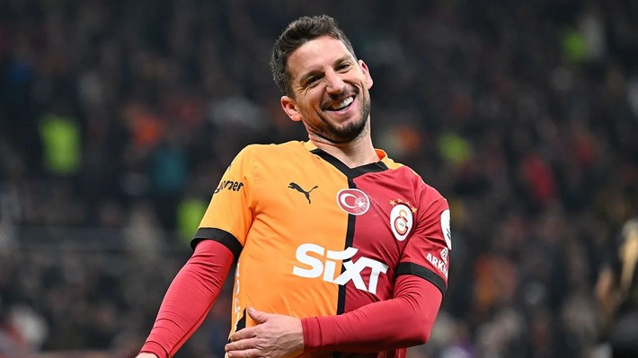 Livakovic'in kankası Mertens'in yerini alıyor! Özbek görüşmelere başladı - Resim: 4