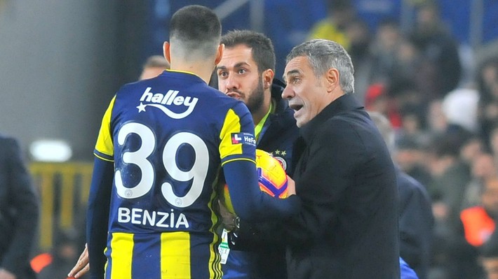 Eski Fenerbahçeli yıldızdan şoke eden sözler! "Hayvan gibi davrandılar" - Resim: 4