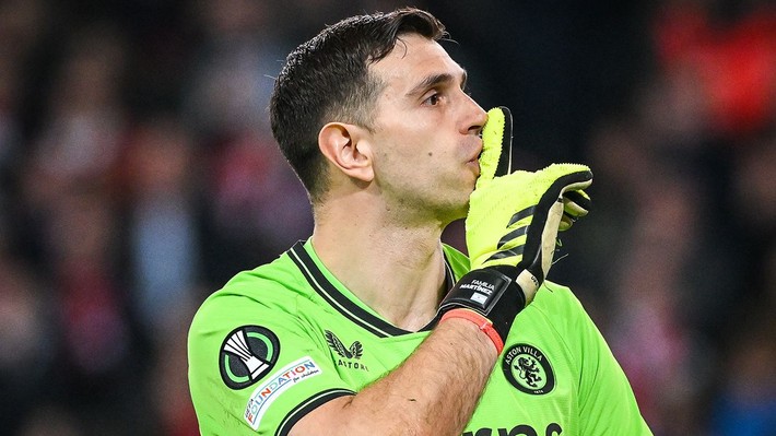 Emiliano Martinez 20 milyon euroya Türkiye'ye geliyor! Aston Villa transfere izin verdi - Resim: 3