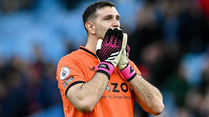 Emiliano Martinez 20 milyon euroya Türkiye'ye geliyor! Aston Villa transfere izin verdi - Resim: 6