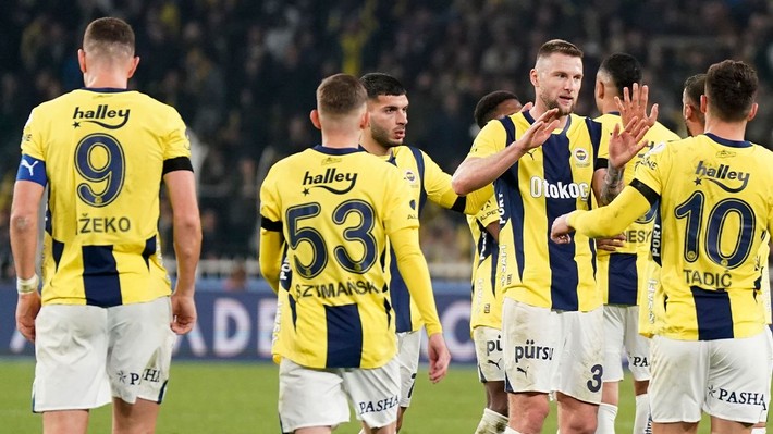 Ali Koç Jose Mourinho'nun vazgeçemediği iki yıldızı dev bonservisle gönderiyor! Kadroda büyük revizyon... - Resim: 3