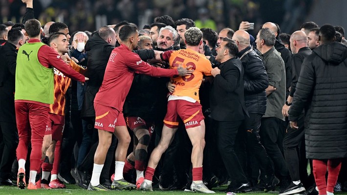 Premier Lig devi Galatasaray'ın yıldızına 25 milyon euro verdi Dursun Özbek "35'ten aşağı olmaz" dedi - Resim: 2