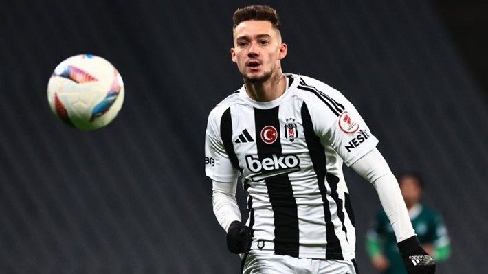 Beşiktaş'ta şok ayrılık! Adalı'ya rest çekti: İstenmediğim yerde kalmak istemem! Bonservisimi verin ayrılayım - Resim: 5
