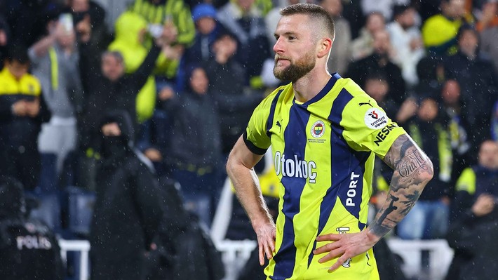 Dursun Özbek, Fenerbahçe'nin elinden kaptı! Okan Buruk'un hayalleri gerçek oldu - Resim: 6