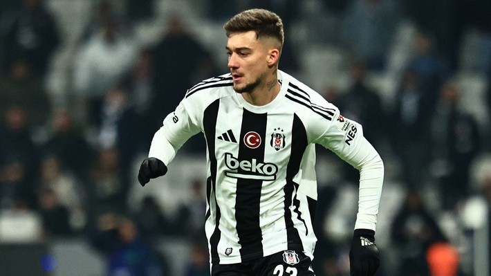 Beşiktaş'ta şok ayrılık! Adalı'ya rest çekti: İstenmediğim yerde kalmak istemem! Bonservisimi verin ayrılayım - Resim: 4