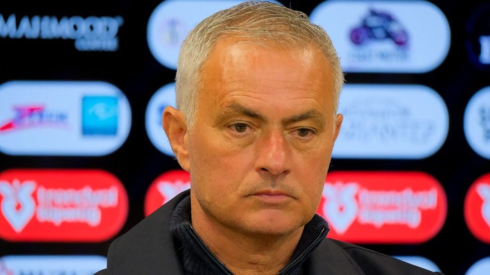 Mourinho dünya yıldızıyla özel olarak görüştü! İngilizler yılın transferini duyurdu: En iyi teklif Fenerbahçe'den - Resim: 3