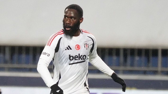 Serdal Adalı'nın yüzüne bakmadığı yıldız isim Galatasaray'a gidiyor! Transferde yılın sürprizi - Resim: 4